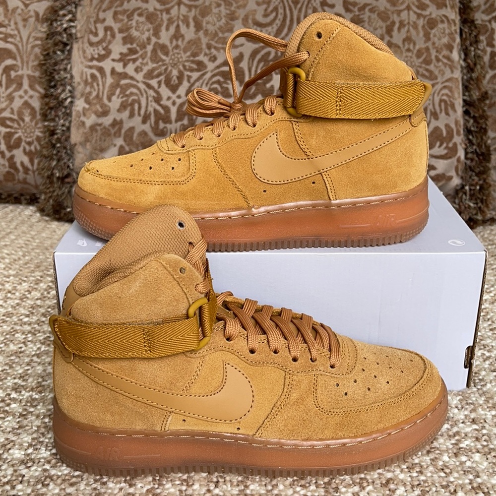 Nike Air Force 1 Hight LV8 3 Youth - Picture 3 of 16